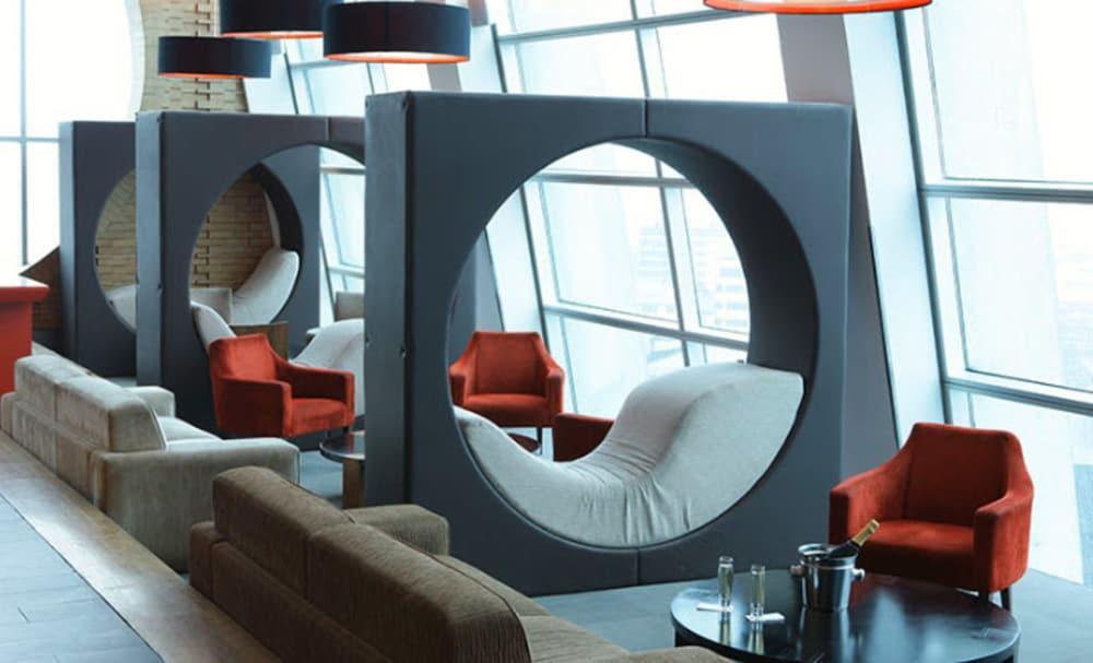 Hotel Dreams Вальдивия Экстерьер фото The interior of the lounge
